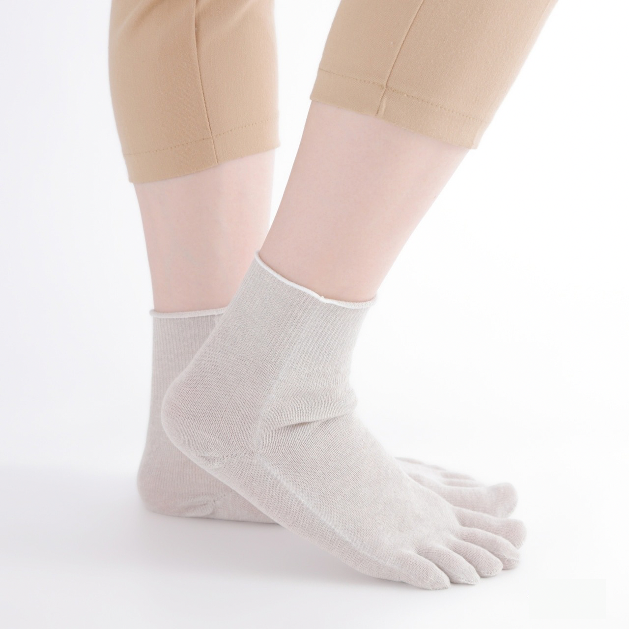 The socks your feet will thank you for | Japanese 5-Toe Wellness Socks