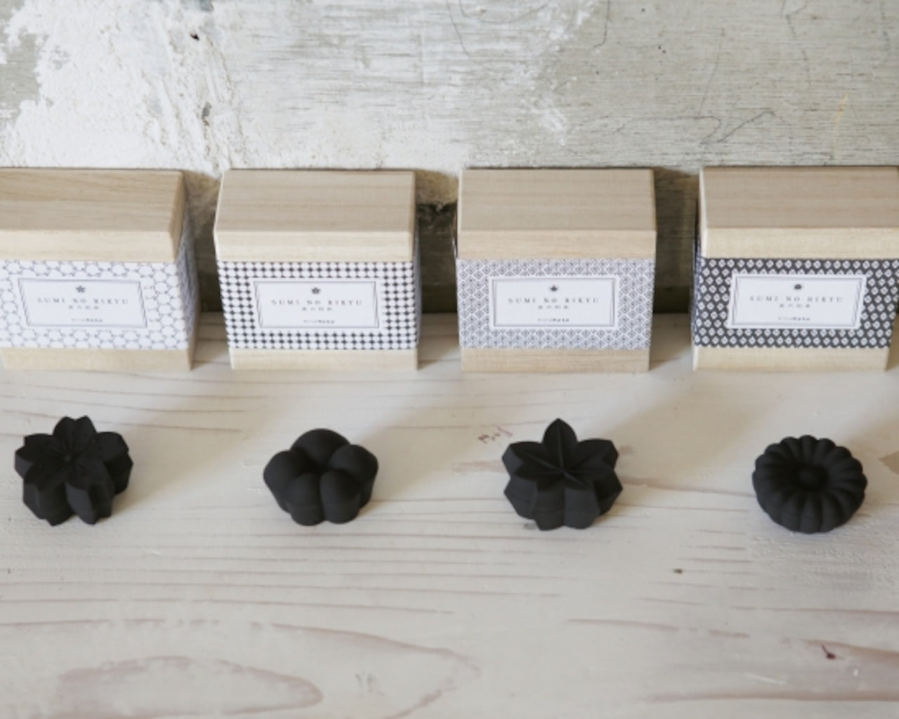 Ceramic Charcoal Aroma Diffuser — Rikyu | Made in Japan