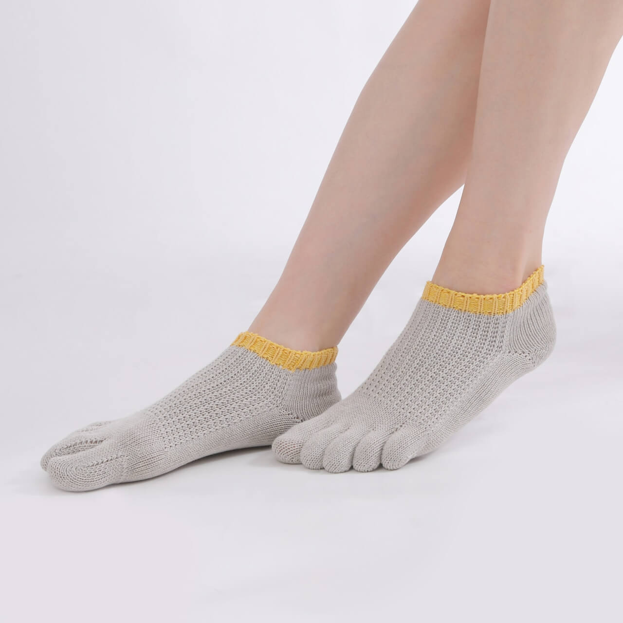Everyday Comfort Gift Set
Japanese 5-Toe Wellness Socks
